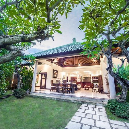 Villa Frangipani Sanur Exterior foto